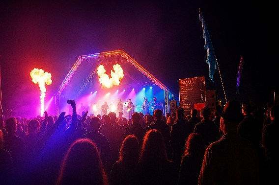 PLRS Sound & Stage Hire TS6 Stage with smoke  effects